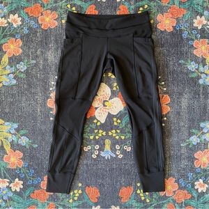 10 lululemon black joggers leggings, active workout gym pants